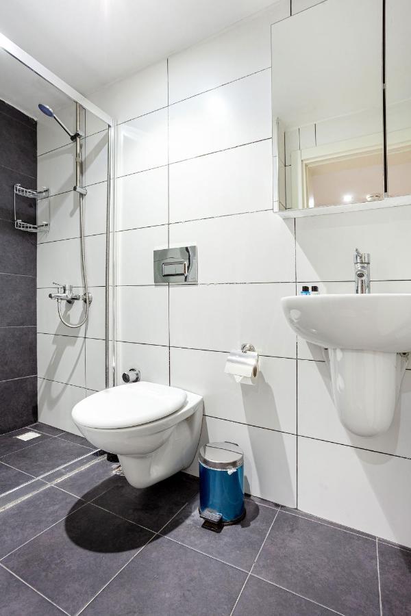 Aram Kerasi Rooms Истанбул Екстериор снимка
