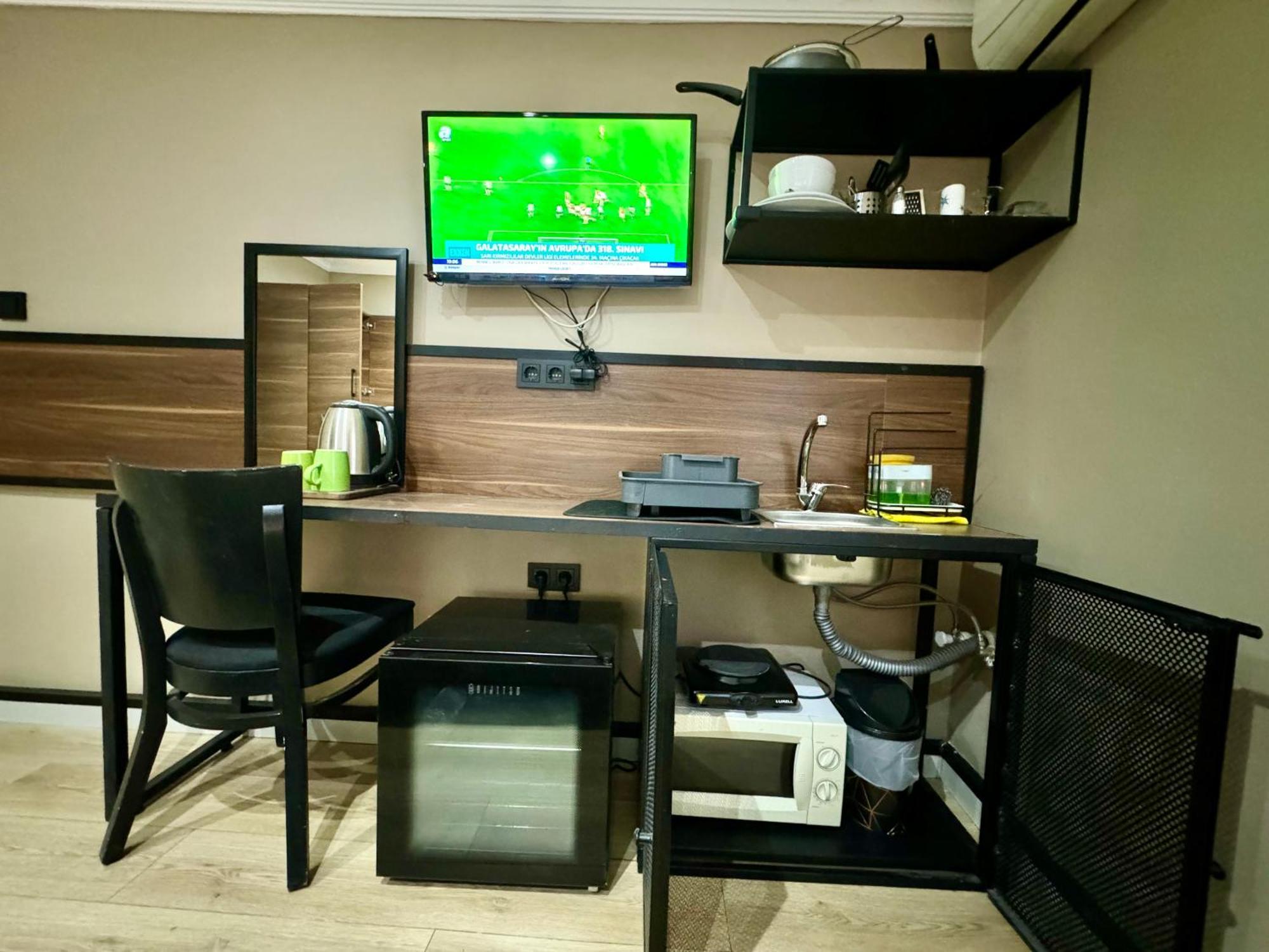Aram Kerasi Rooms Истанбул Екстериор снимка